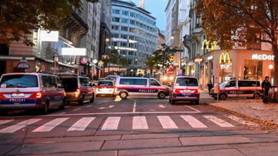 النمسا/ منفذ هجوم فيينا من أصل ألباني وعمره 20 عاما ووُلد ونشأ في فيينا