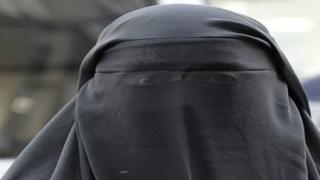 بعد فرنسا وبلجيكا، ولاية بافاريا الالمانية ،تحظر ارتداء النقاب