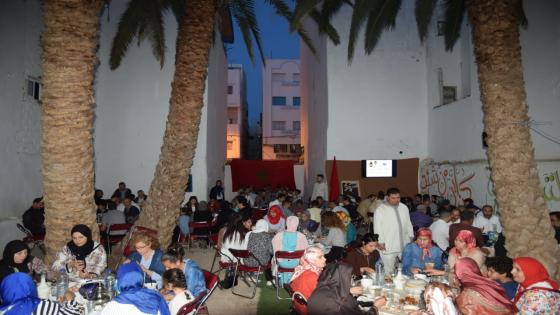 فعاليات مدنية وسياسية تحضر الإفطار السنوي الجماعي بمرتيل.