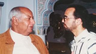 ذكريات رمضان 1999 مع أحد رجال المال والأعمال الراحل السعودي محمد أحمد العشماوي.