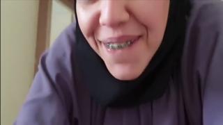 أمن تطوان يعتقل بطلة الفيديو الإباحي