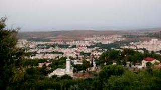 صفرو : اعتقال موظف بمركز تسجيل السيارات
